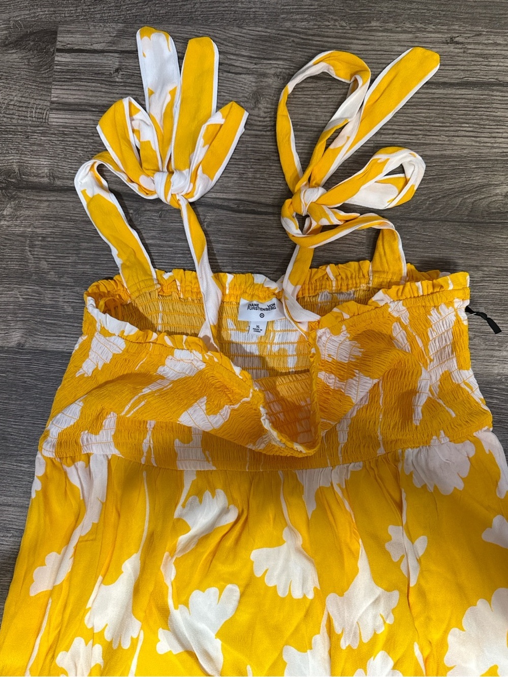 NWT Diane von Furstenberg x Target Yellow Ginkgo Smocked Tie Strap Midi Dress XL - Picture 3 of 6